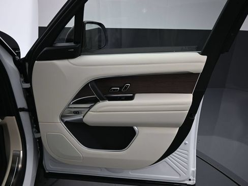 New 2026 Land Rover Range Rover SE AWD/4WD image 4