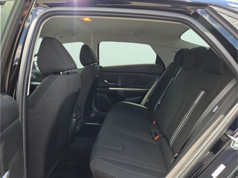Used 2024 Hyundai Elantra SEL FWD image 11
