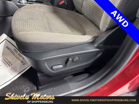 Used 2020 Ford Escape SE image 13