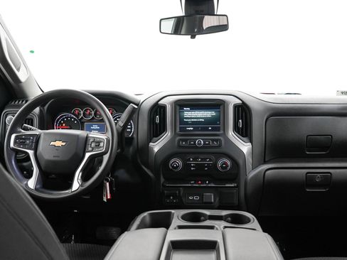 Used 2022 Chevrolet Silverado 2500 Custom w/ Gooseneck/5TH Wheel Package AWD/4WD image 16