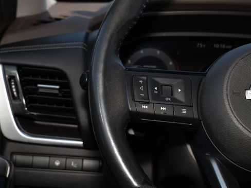 Used 2022 Nissan Rogue Platinum w/ Head-Up Display Package FWD image 28