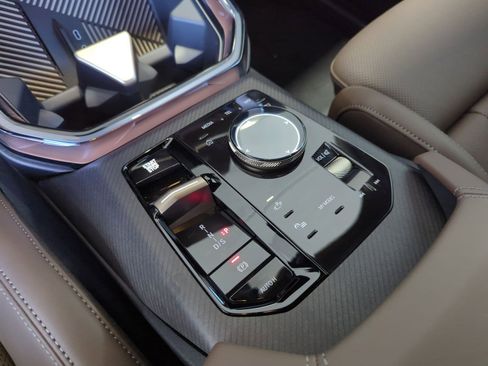 Used 2025 BMW X3 xDrive30i w/ Premium Package image 22