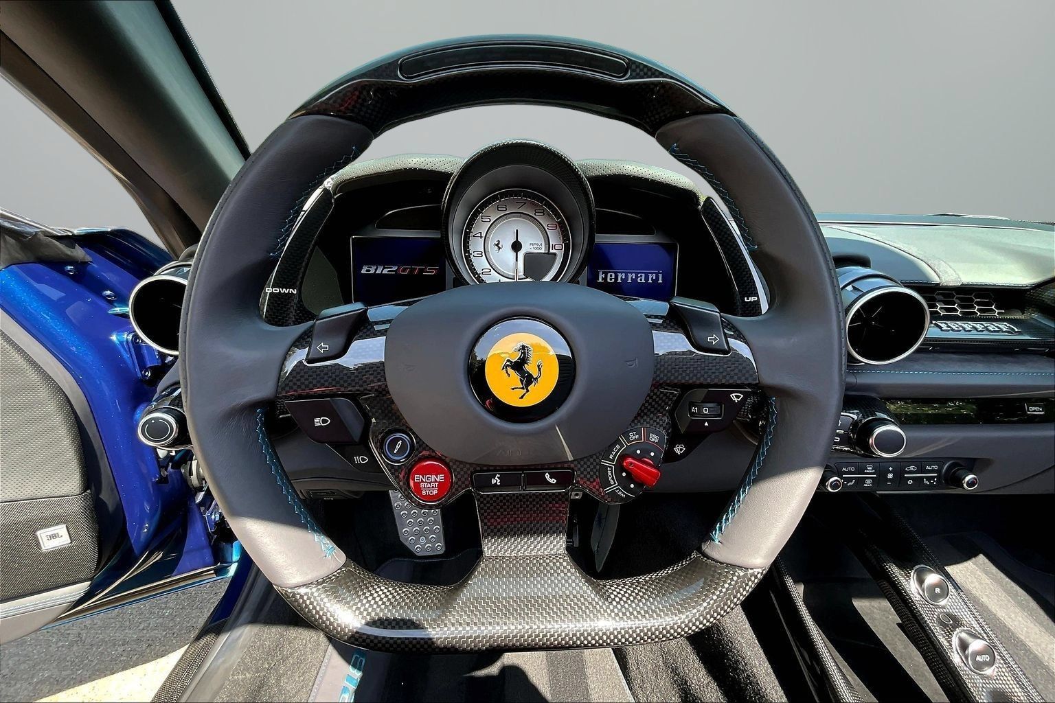 Used 2023 Ferrari 812 GTS RWD image 9