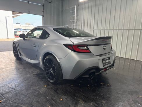 New 2025 Toyota GR86 Premium w/ GR Wheel Package (TMS RWD image 3