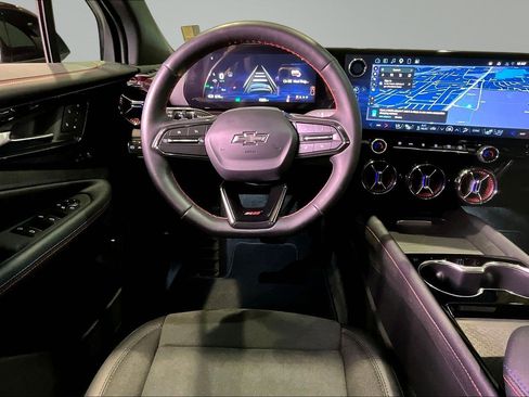 Used 2025 Chevrolet Blazer EV RS image 8