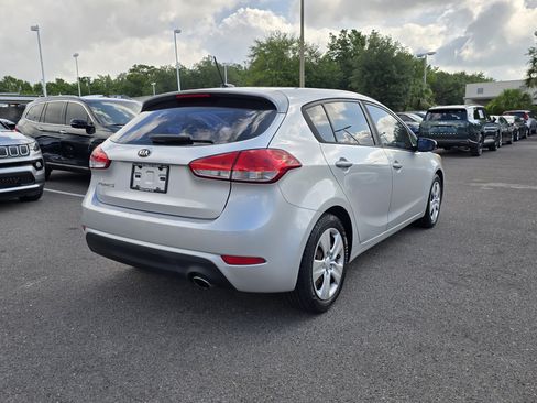 Used 2016 Kia Forte LX FWD image 8