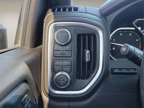 Used 2021 GMC Sierra 2500 AT4 w/ AT4 Premium Plus Package image 14