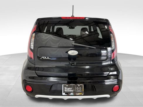 Used 2019 Kia Soul + image 7
