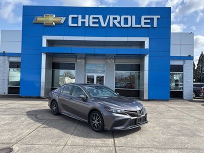 Used 2024 Toyota Camry SE