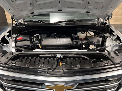 Used 2023 Chevrolet Silverado 1500 High Country image 22