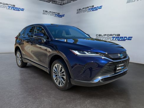 Used 2023 Toyota Venza Limited AWD/4WD image 3