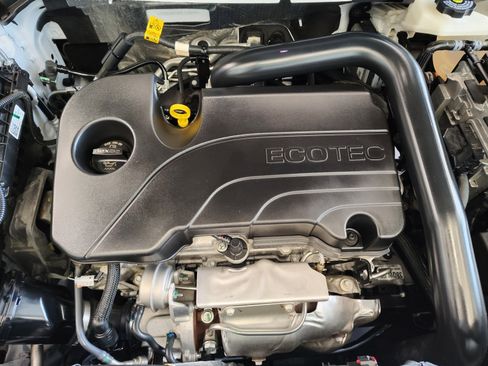 Used 2024 Chevrolet Equinox LS FWD image 27