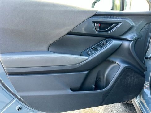 Used 2024 Subaru Crosstrek 2.0i Premium image 14