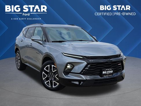 Used 2025 Chevrolet Blazer RS image 1
