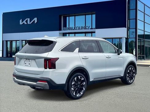 New 2026 Kia Sorento EX image 6