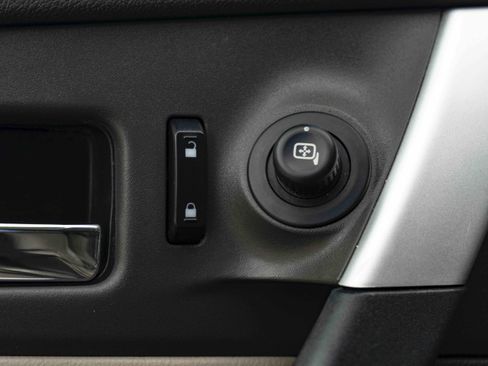 Used 2013 Ford Edge SEL FWD image 35
