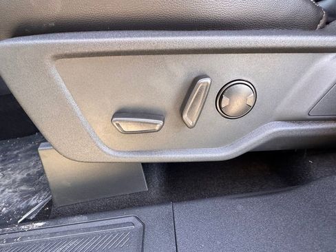 New 2025 Ford Bronco Badlands image 18