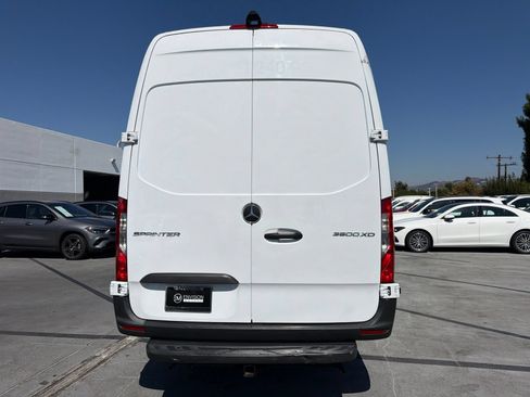 Used 2024 Mercedes-Benz Sprinter 3500 image 8