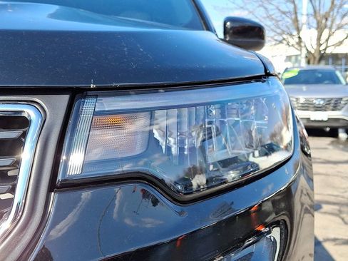 Used 2024 Jeep Compass Latitude w/ Sun and Sound Group image 9