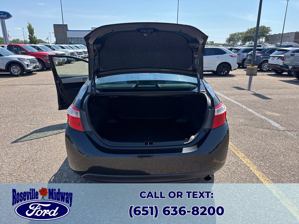 Used 2014 Toyota Corolla LE FWD image 35