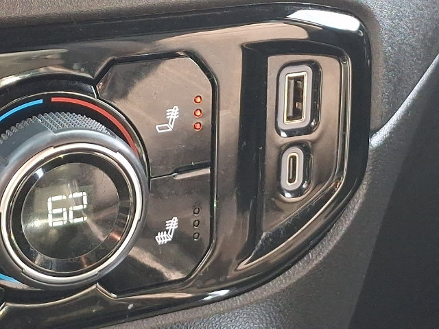 Used 2024 Chevrolet Silverado 1500 RST AWD/4WD image 16