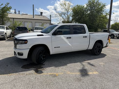 Used 2025 RAM 1500 Lone Star AWD/4WD image 13