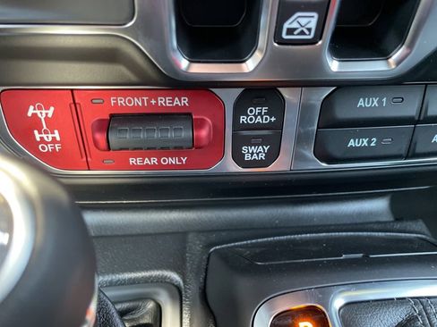 New 2025 Jeep Wrangler Unlimited Rubicon 392 image 37