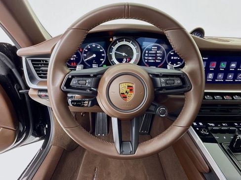 Certified 2022 Porsche 911 Targa 4S AWD/4WD image 17