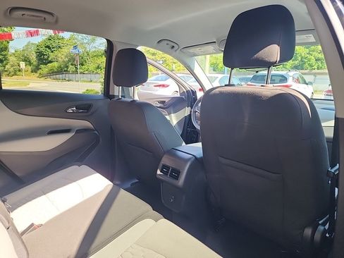 Used 2020 Chevrolet Equinox LS w/ LS Convenience Package FWD image 34