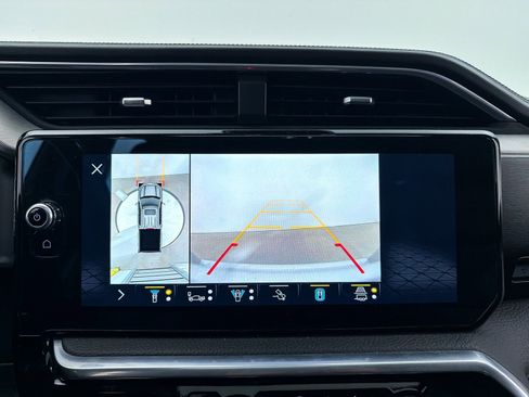 Used 2022 GMC Sierra 1500 Denali w/ Denali Reserve Package image 5