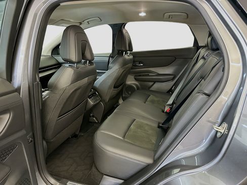 Used 2024 Nissan Ariya AWD image 29