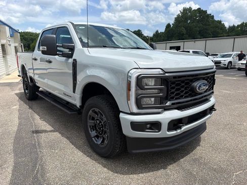 New 2026 Ford F350 XL w/ STX Appearance Package AWD/4WD image 3