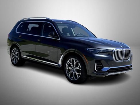 Used 2021 BMW X7 xDrive40i w/ Premium Package 2 AWD/4WD image 3