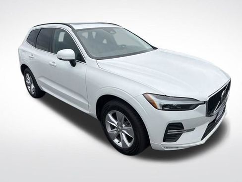 Used 2022 Volvo XC60 B5 Momentum AWD/4WD image 8