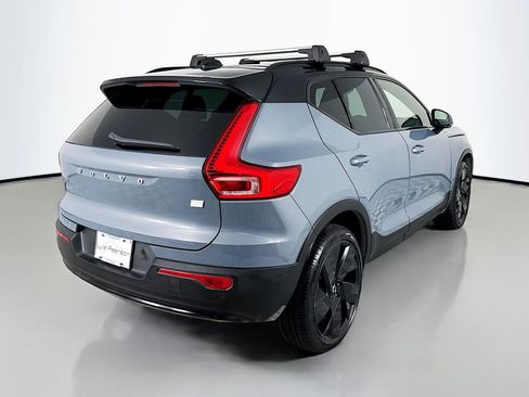 Used 2023 Volvo XC40 Recharge Ultimate AWD/4WD image 9