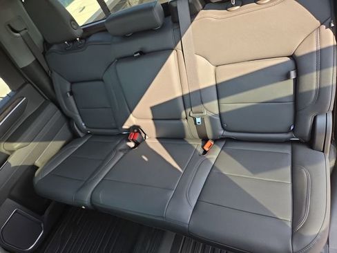 New 2025 GMC Sierra 2500 SLT w/ SLT Premium Package image 26