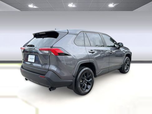 Used 2023 Toyota RAV4 LE FWD image 9