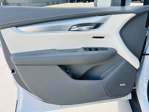 Used 2020 Cadillac XT5 Premium Luxury w/ LPO, Floor Liner Package FWD image 13