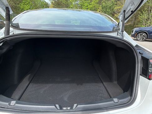 Used 2023 Tesla Model 3 Standard Range image 13