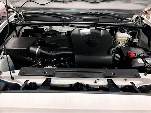 Used 2020 Toyota Tacoma TRD Off-Road image 26