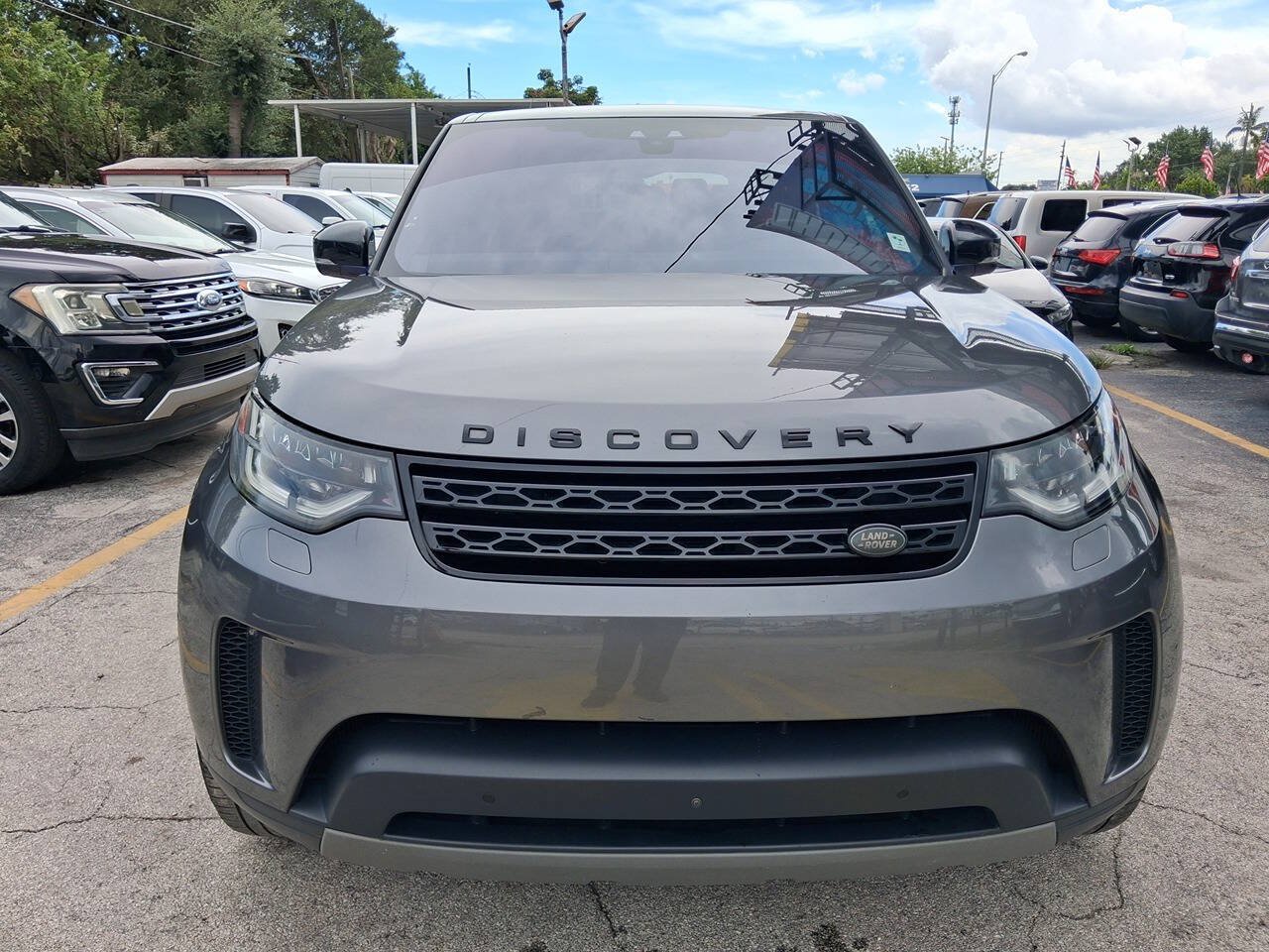 Used 2018 Land Rover Discovery HSE AWD/4WD image 8