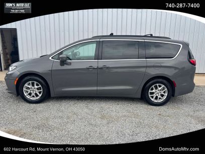 Used 2022 Chrysler Pacifica Touring-L