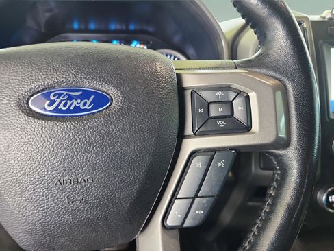 Certified 2021 Ford Expedition XLT image 32