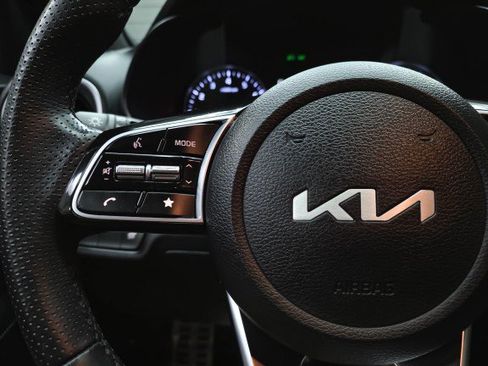 Used 2023 Kia Forte GT-Line FWD image 19