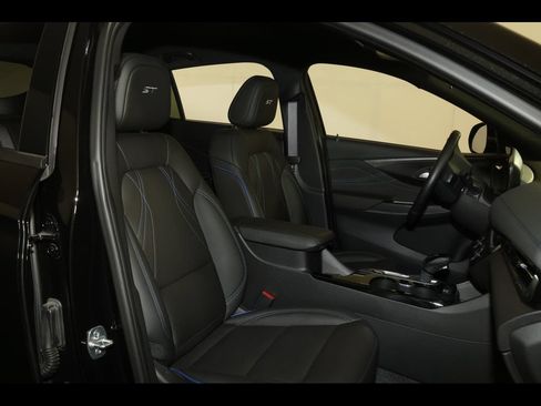 Certified 2024 Buick Envista Sport Touring w/ Convenience I Package FWD image 28
