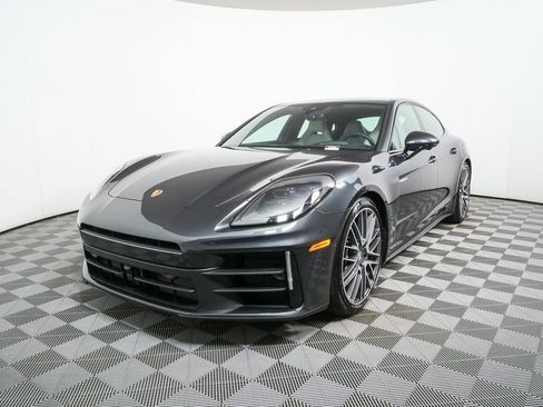 New 2026 Porsche Panamera 4 E-Hybrid image 1