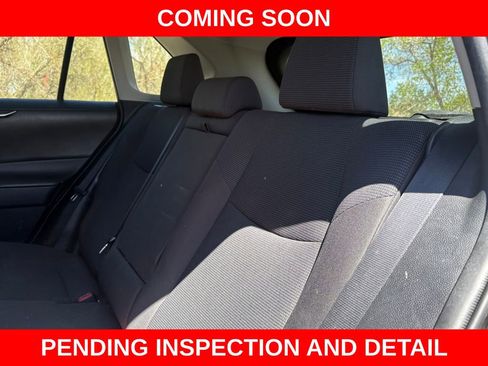 Used 2021 Toyota RAV4 LE w/ Carpet Mat Package (TMS) AWD/4WD image 15