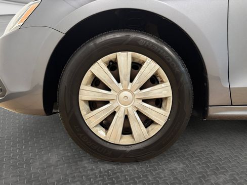 Used 2012 Volkswagen Jetta S FWD image 26