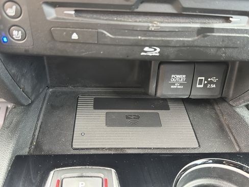 Certified 2022 Honda Pilot Elite image 11