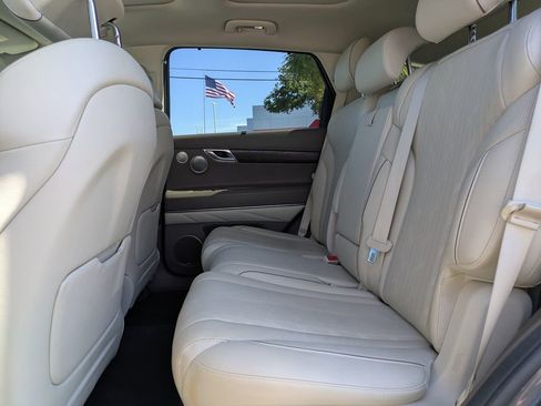 Used 2023 Genesis GV80 3.5T Advanced + w/ Cargo Package image 15